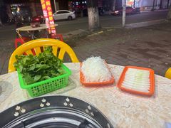 -欢乐牛香(东海二路店)