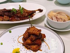 本帮熏鱼-蝶园·装修中(BFC外滩金融中心店)