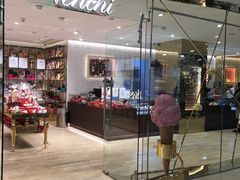 -VENCHI 闻绮(北京国贸商城店)