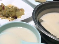 -洪氏嗨捞·猪肚鸡火锅(阳光天地店)