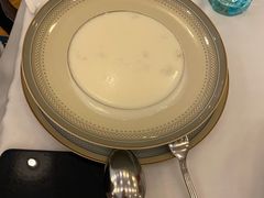 奶油松茸蘑菇汤-莫斯科餐厅