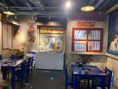 大堂-马路边边串串香(大成路店)