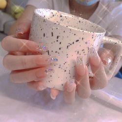 -媄甲诗美甲美睫