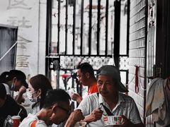 大堂-家阳赵师傅油饼包烧麦(粮道街店)