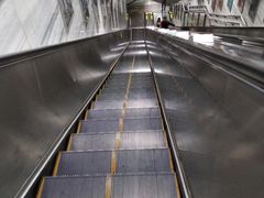 -一品天下(地铁站)