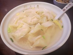 刀鱼馄饨-老半斋(福州路店)