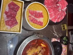 -一绪に和牛寿喜烧(罗湖益田假日店)