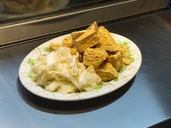 -六合夜市