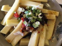 -老鼎万春卤菜(鹭湖宫8区店)