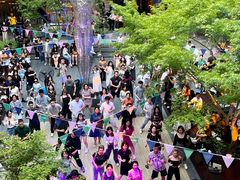 -瑞虹新天地月亮湾