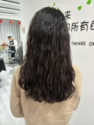 点击看大图 -LILI·HAIR SALON理理造型