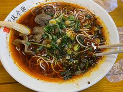 -八一路好吃街(雨田商务大厦店)