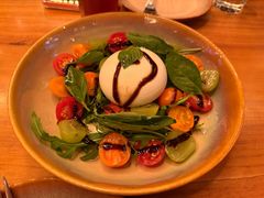 无花果布拉塔沙拉-COMMUNE幻师(五角场店)