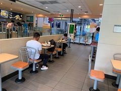 用餐区-麦当劳(西安雁塔路店)