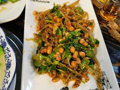 凉拌鱼皮-酱皇乳鸽(富威大厦B座店)