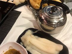 -鲜入围煮花胶鸡海鲜火锅