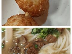 -鑫花溪牛肉米粉(凤凰街创始总店)