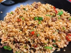 野生菌牛肉沫炒饭-民食香·腊排骨野生菌美食(木府店)