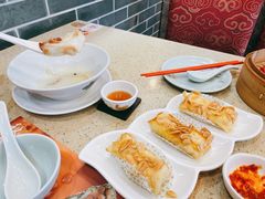 荔湾艇仔粥-点都德(龙之梦店)