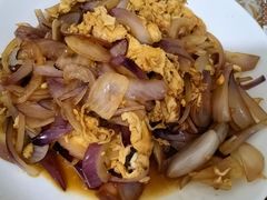 洋葱炒土鸡蛋-茅山风味馆