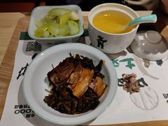 -老乡鸡(上海白玉兰广场店)