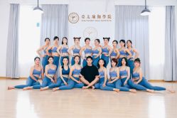 -亚太瑜伽普拉提学院