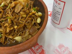 -堂瓦里·33年传统赣菜(第一街区店)