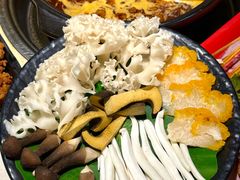 -钢管厂五区小郡肝串串香火锅(梅川路店)