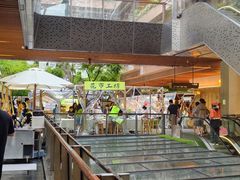 -瑞虹新天地月亮湾