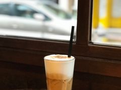 沖繩奶泡黑咖啡-The Coffee Academïcs(铜锣湾店)