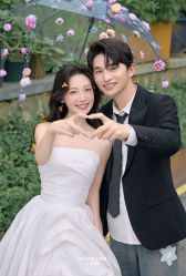 -蒙娜丽莎婚纱摄影(南门店)