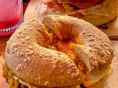 -Catch Bagel(芳草地店)