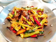 -渔语鱼酸菜鱼新川菜(来福士店)