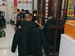 -湖南人家湘菜馆(镇江路店)