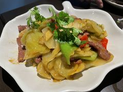 -大头虾越式风味餐厅(光明广场店)