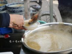 -何老二卤汁凉粉