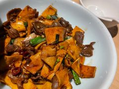 -关东小磨东北菜(上海长风大悦城店)