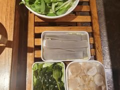 -快活林酸汤鱼鲜品火锅店(甲秀楼店)