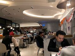 等位区-必胜客(骡马市店)