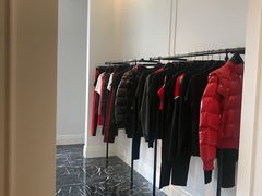 -Alexander McQueen(远洋太古里店)