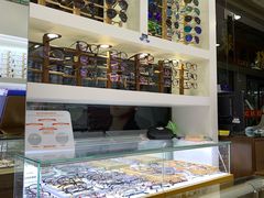 -广州宝岛眼镜武汉和光眼镜市场西区店