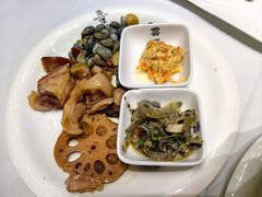-云顶旋转自助景观餐厅