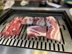-臻牛烤肉