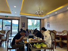 -鲁朗纳麦石锅鸡庄园