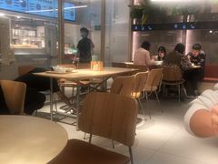 大堂-老乡鸡(上海白玉兰广场店)