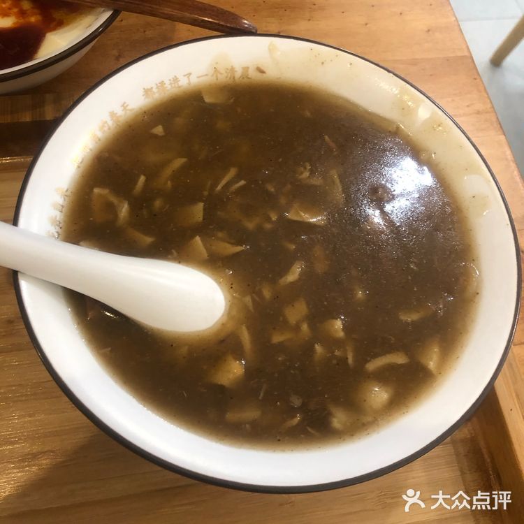 现在没点文艺范，都不好意思卖早点了😋