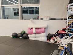 -EFL巴西柔术·综合格斗·泰拳·少儿体能训练(虹桥德必馆)