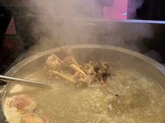 -江湖亮亮蒸虾大排档烤全羊清真(武汉总店)