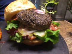 -HIGH FIVE哈福手工汉堡(桂林路店)