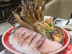 -红鼎豆捞·非遗鲍皇汤火锅(宝丰路店)